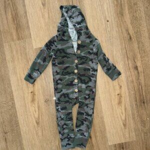 Childhoods Clothing Hooded Romper (3T)